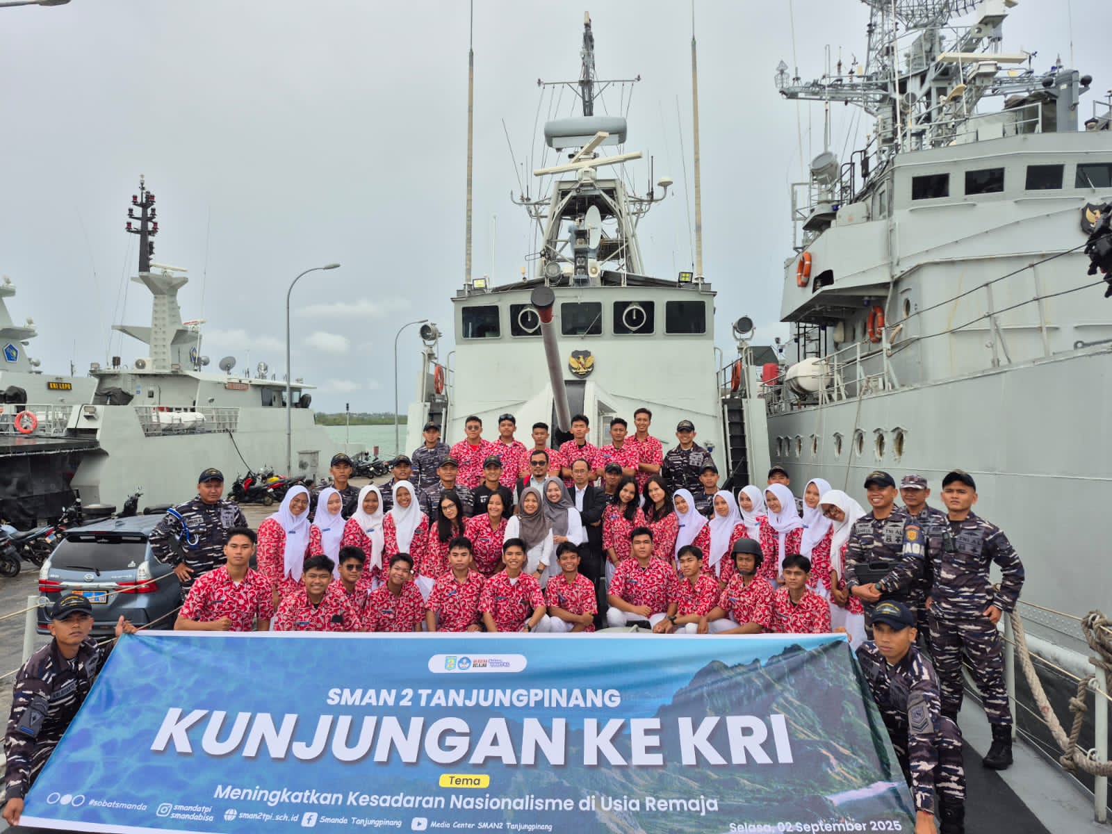 Antusiasme Siswa-Siswi SMAN 2 Tanjungpinang Kunjungi Pangkalan TNI AL Bintan dan Kapal Perang