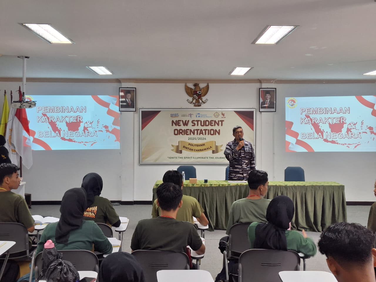 Danlanal Bintan Sebagai Narasumber Bela Negara Mahasiswa Politeknik Bintan